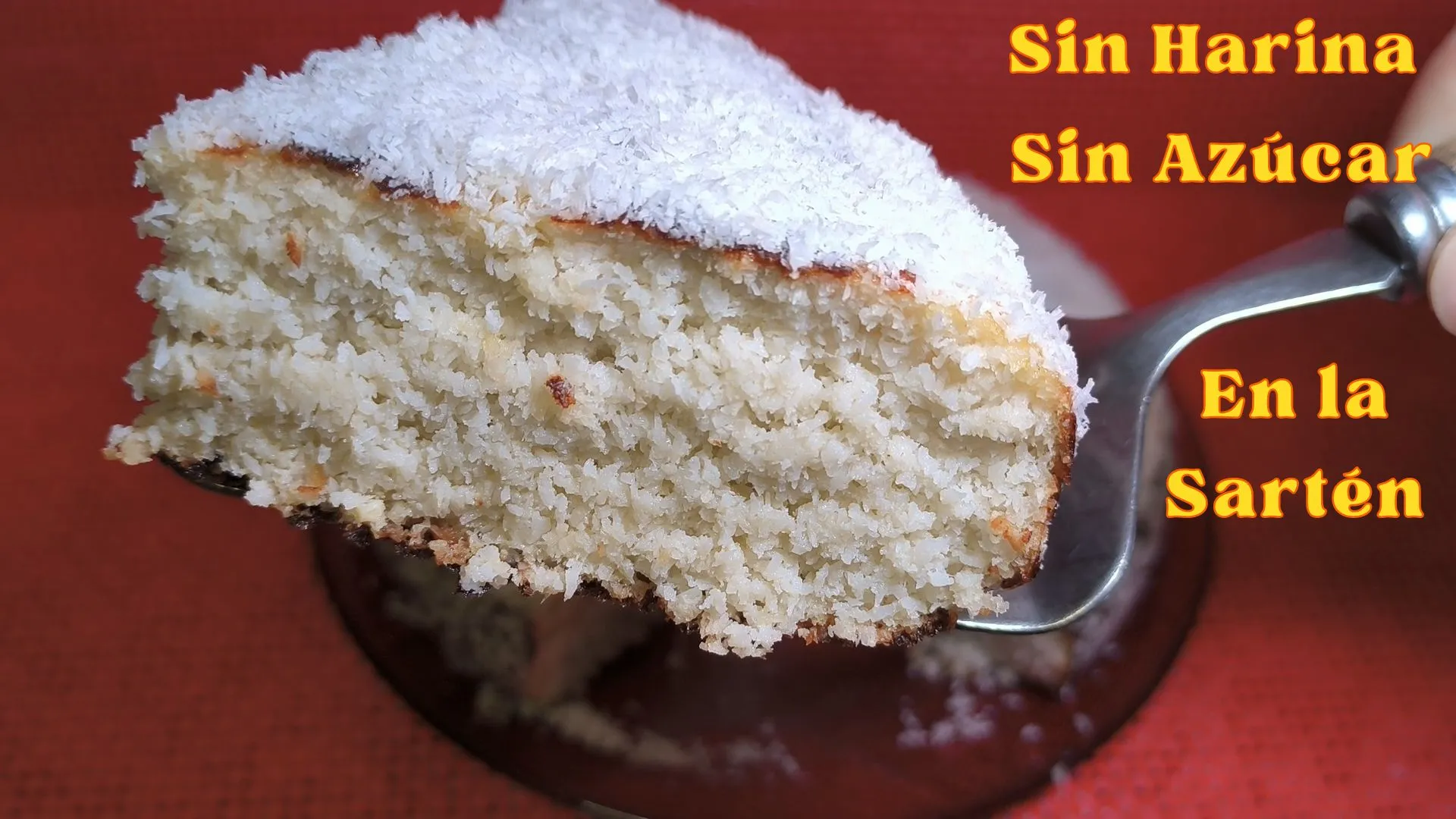 Bizcocho casero de coco cocinado en sartén sin horno, receta de Cocina con Flory