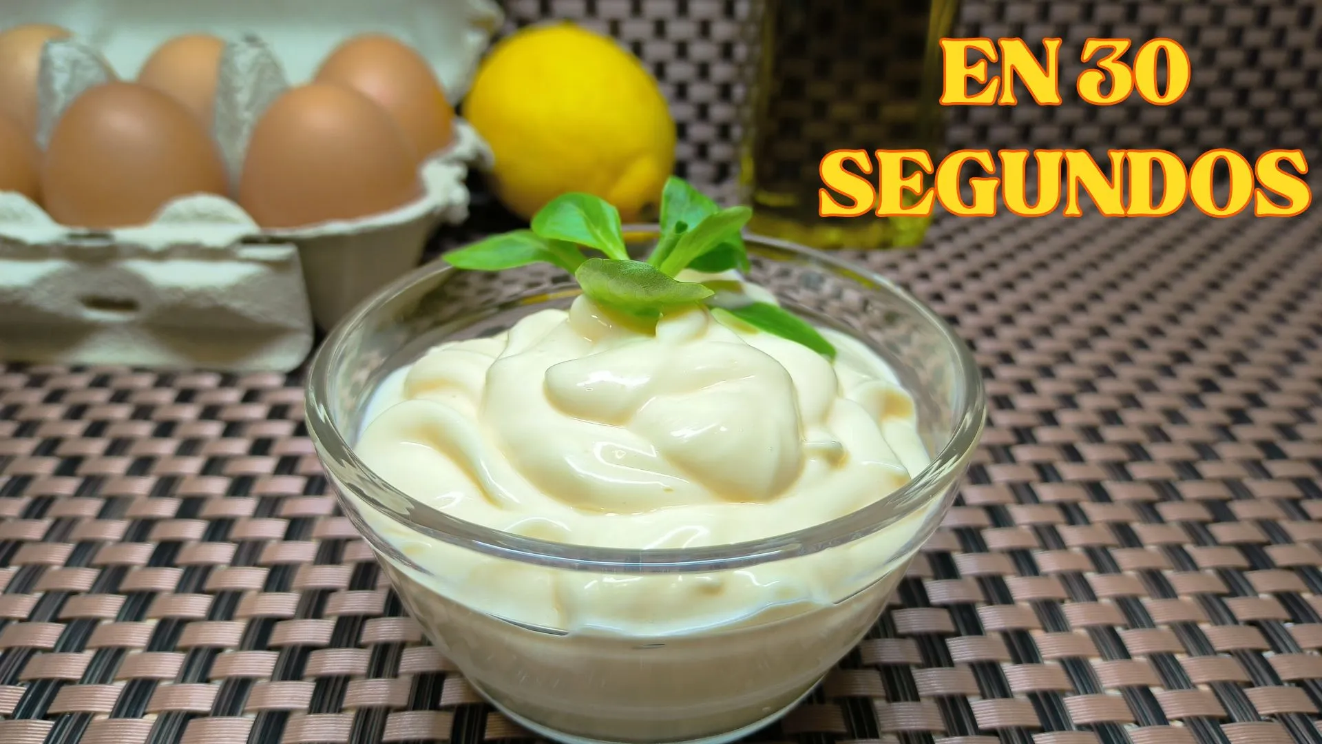 Tazón de mayonesa casera cremosa, receta de Cocina con Flory